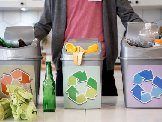 Gm. Leśniowice. Prześwietlą śmietniki od dna po klapę