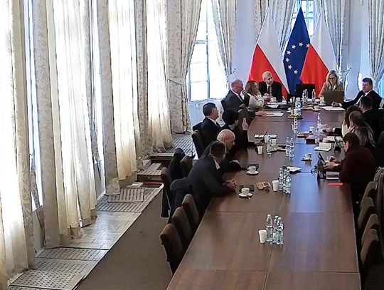 Gm. Rejowiec. Drogi powiatowe cierpią przez buraki i piach. Niektóre nie mogą się doczekać remontu