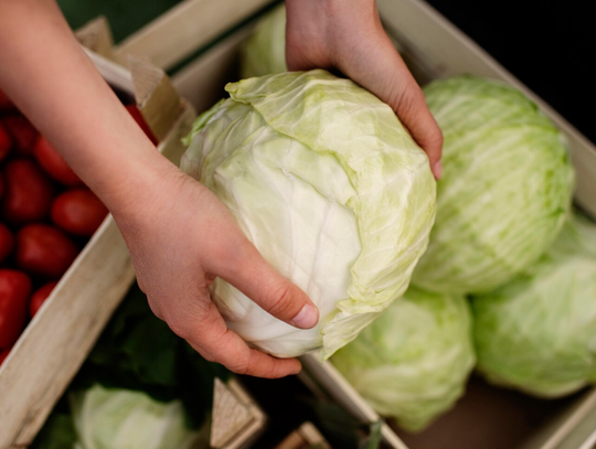 Gm. Sawin. W dzień targowy takie toczą się rozmowy. Kierowcy narzekają na sprzedawców