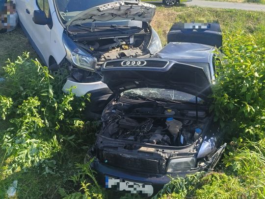 Gm. Urszulin. Niebezpieczne wyprzedzanie na zakręcie. Cztery pojazdy rozbite w Michałowie