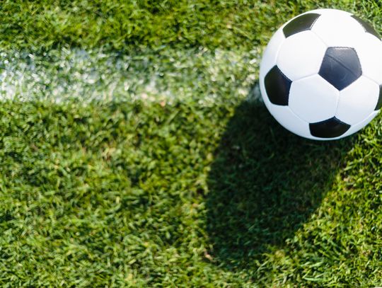 Władze gminy przedstawiły niedawno swoje plany związane z modernizacją kompleksu sportowego, który powstał w ramach programu „Moje boisko – Orlik 2012”. Obiekt położony jest przy ul. Pogodnej w Wierzbicy. Postępowanie przetargowe zostało już ogłoszone, ale na ostateczne efekty trzeba będzie poczekać