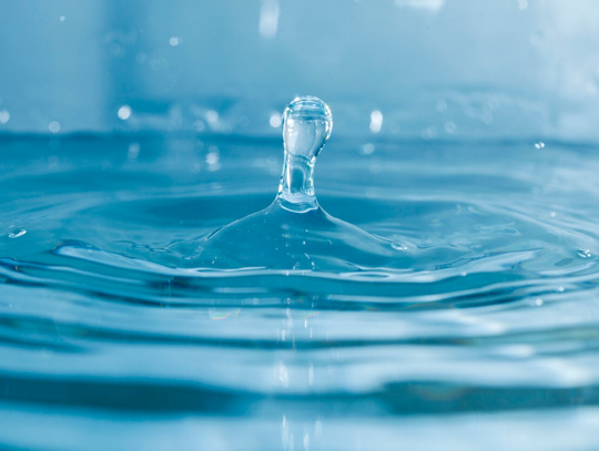 O pomyślnym rozstrzygnięciu przetargu i wyborze wykonawcy, który zajmie się modernizacją pompowni podnoszenia ciśnienia w Starym Majdanie, poinformował w czasie ostatniej sesji wójt Henryk Gołębiowski. Dobre, inwestycyjne wieści powinny ucieszyć mieszkańców.