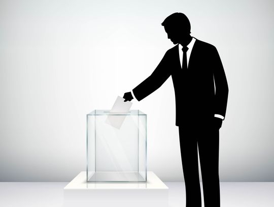 Od kiedy rozpoczęła się oficjalnie przedwyborcza rywalizacja pomiędzy kandydatami na urząd wójta, właściwie każde wydarzenie, nawet sesja rady gminy, odbierane jest przez opinię publiczną jako narzędzie, które może sprzyjać zaprezentowaniu tej czy innej wizji Wojsławic.