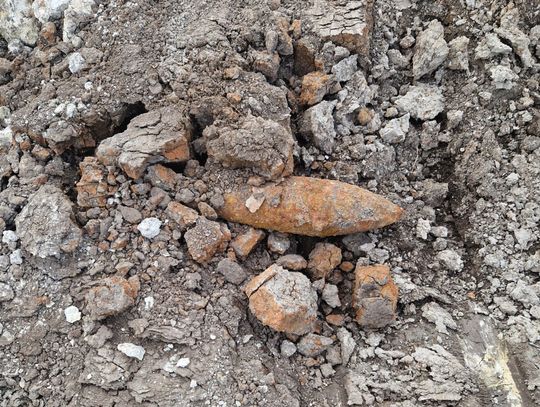 Gm. Wola Uhruska. Kopał staw, wykopał granat