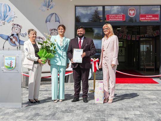 zdjecie z otwarcia przedszkola i żłobka w woli uhruskiej