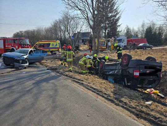 Gm. Wyryki. Zderzenie dwóch aut w Lubieniu. Na pomoc ruszyli kierowcy
