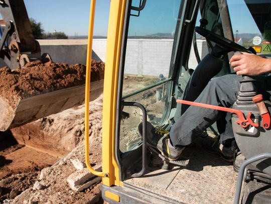 Gm. Żmudź. Drogowy apetyt rośnie w miarę jedzenia