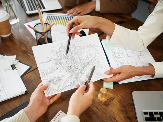 Uchwały w sprawie zniesienia nazwy jednej z gminnych miejscowości oraz nadanie nazw siedmiu ulicom podjęto w czasie ostatniej sesji rady gminy. Władze chciałyby, aby podobne czynności zostały przeprowadzone na znacznie szerszą niż obecnie skalę.