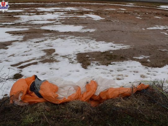 Paralotniarz runął na ziemię. Ciężko rannego 58-latka zabrał śmigłowiec LPR