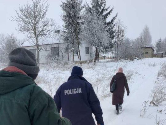 W domu było poniżej 0 st. C, 69-latek dostał pomoc w samą porę