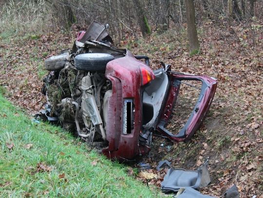 Groźny wypadek w Sawinie! Kierowca w ciężkim stanie
