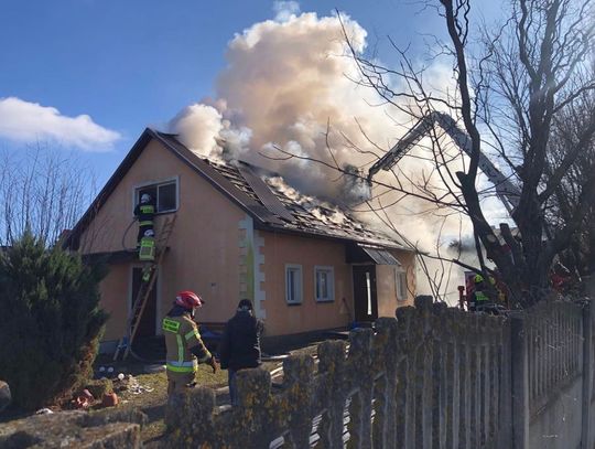 Lubelskie. Pożar domu jednorodzinnego. Ogień wybuchł w piwnicy