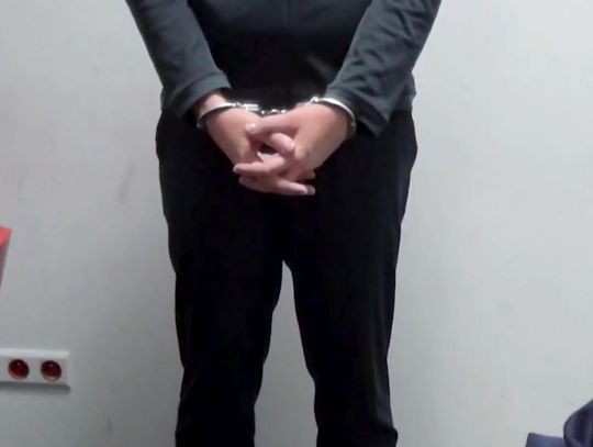 Ile kosztuje sprowadzenie do Polski pana w klapkach? Nie tak mało