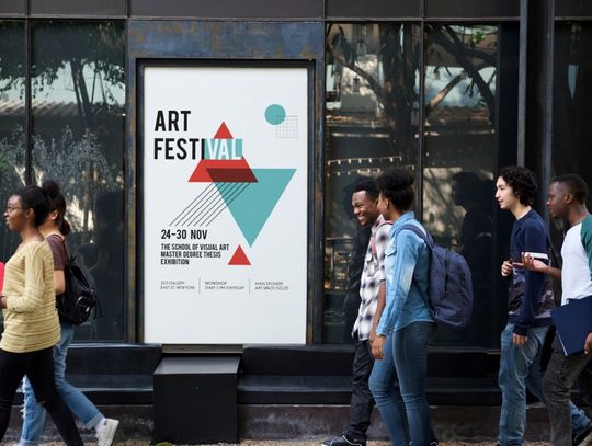 Jakie cechy powinien posiadać dobry plakat reklamowy?