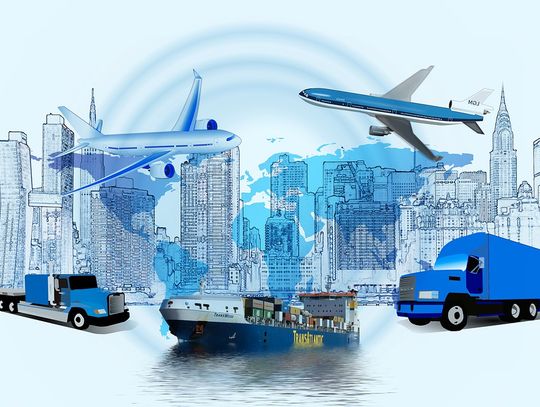 Jakie firmy kurierskie zbierają najlepsze oceny? Zestawienie opinii klientów. 