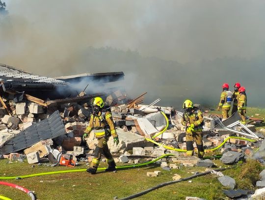Tragiczny finał katastrofy budowlanej. Pod gruzami znaleziono ciało 75-letniego mężczyzny [ZDJĘCIA]