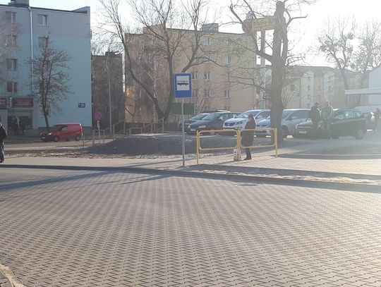 Kiedy przy dworcu stanie wiata? | Super Tydzień