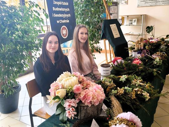 Kiermasz dobra w ZSBiG. Uczniowie wspierają ośrodek Monar Markot po pożarze