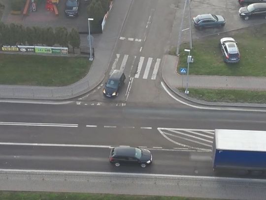 Krasnostawscy policjanci śledzili kierowców z drona. Ujawnili dużo wykroczeń [FILM]