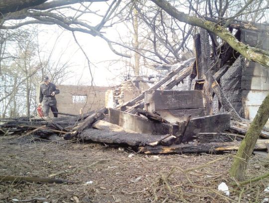 Krasnystaw: Bezdomny spalił chałupę?