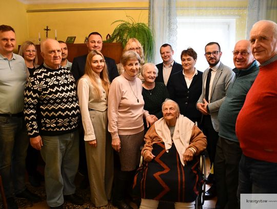 Krasnystaw. Pani Stanisława przeżyła 100 lat! [ZDJĘCIA]