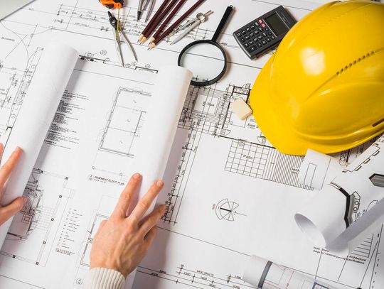 Krasnystaw. Przewodniczący pyta o badania archeologiczne i wycinkę drzew