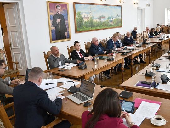 Krasnystaw. Rada miasta jednogłośnie o KDK i bibliotece, chociaż dom kultury "zaciska pasa"