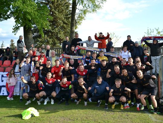 Lider oddala się od stawki