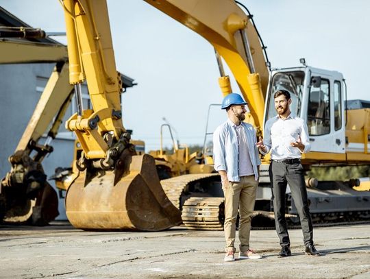 Maszyny budowlane - zakup czy wypożyczenie?