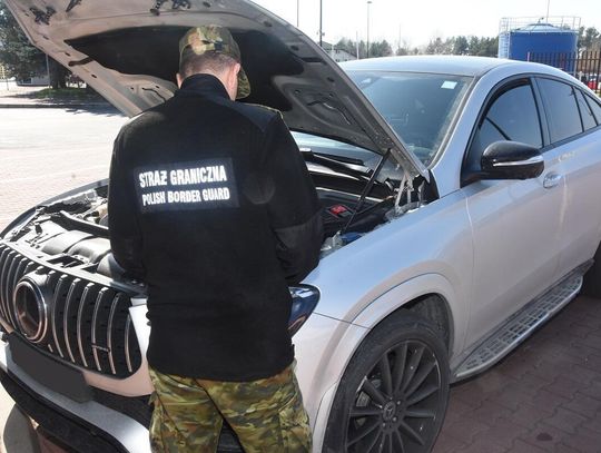 Mercedes za 300 tys. poszukiwany we Włoszech tu się odnalazł Mercedes za 300 tys. poszukiwany we Włoszech tu się odnalazł