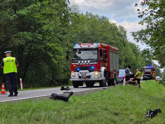 Mężczyzna na wózku inwalidzkim, potrącony przez bmw, trafił do szpitala [ZDJĘCIA]