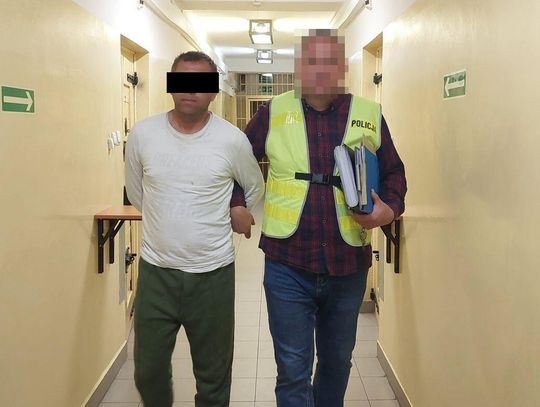 Miał trzymać się z dala od matki. Złamał zakaz i trafił za kratki