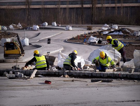 Miejski odcinek K12 wyłania się z gruzowiska