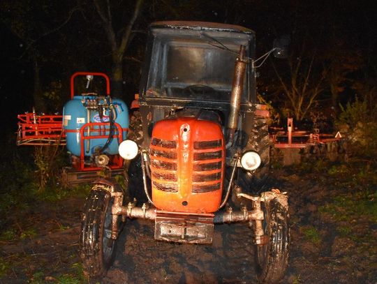 46-latek z gminy Siedliszcze miał aż 2 promile alkoholu w organizmie, a mimo to kierował ciągnikiem rolniczym marki Ursus.