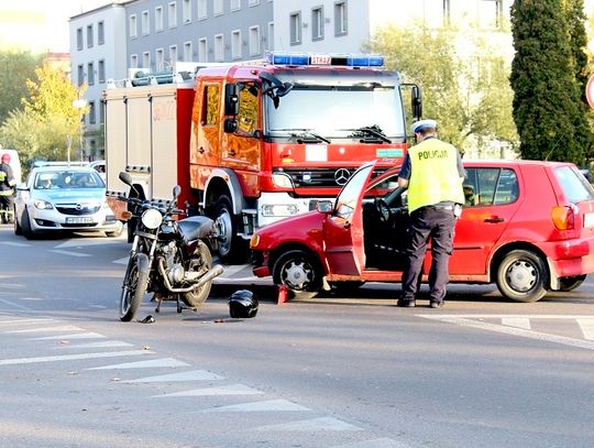 Motocyklista na masce polo