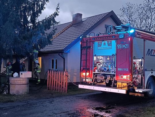 Na sygnale. Pożar przy ul. Zacisze, ogień w kominie, zgon 73-latka