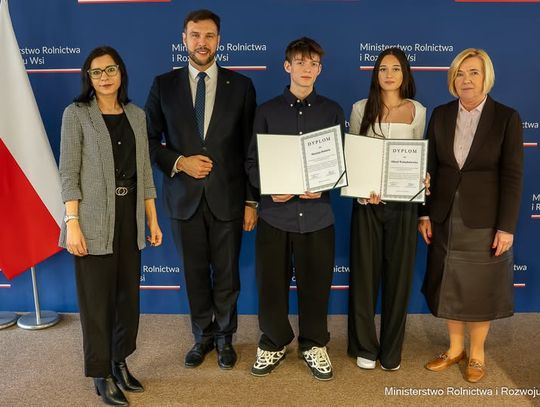 Najlepsi z najlepszych. Uczniowie szkół rolniczych nagrodzeni w Ministerstwie Rolnictwa [ZDJĘCIA]