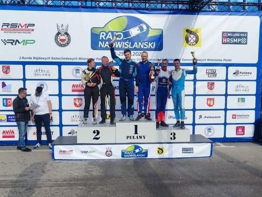 Nie schodzą z podium