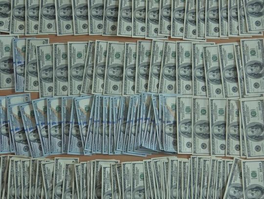 W związku z popełnionymi wykroczeniami skarbowymi podróżni ukarani zostali mandatami w łącznej kwocie blisko 130 tys. zł