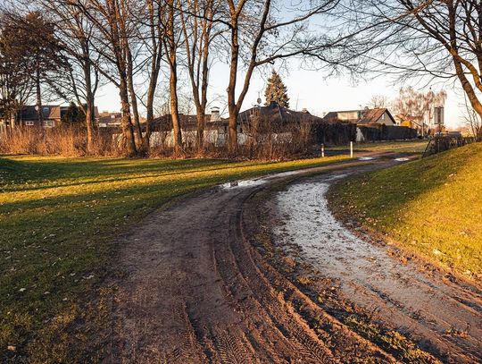 Nowe drogi w gminie Krasnystaw. Radni włączają kolejne odcinki do sieci gminnej