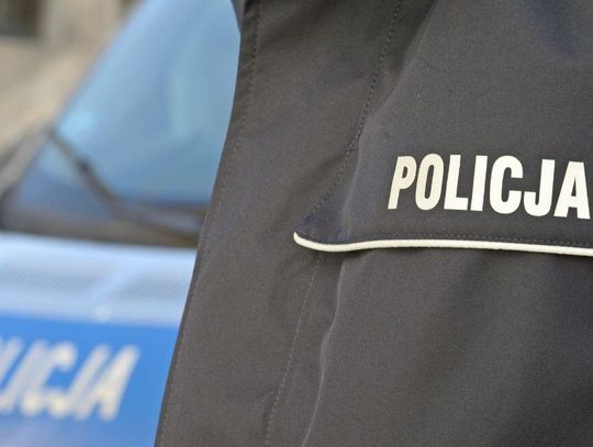 KRAJ. Nożownik zaatakował policjantkę. Padły strzały