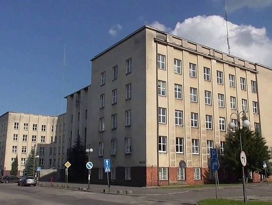 O "durnych decyzjach" na sesji