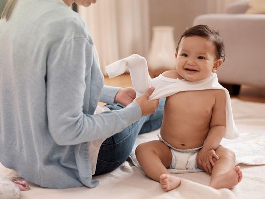 Odpieluchowanie bez stresu: jak rozpoznać gotowość dziecka na pożegnanie z pieluszką?