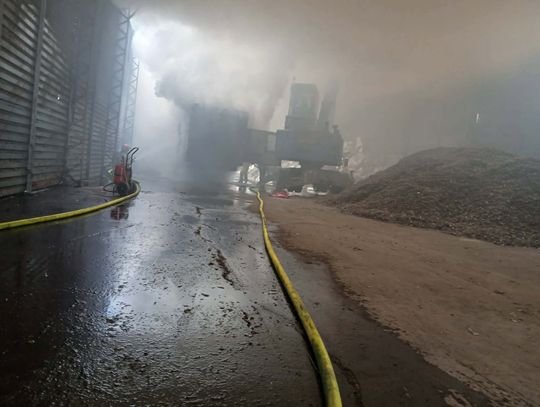 Ogień w hali w Rejowcu Fabrycznym. Duże straty