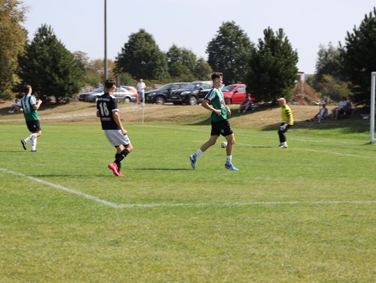 Astra Leśniowice nie oddaje fotela lidera