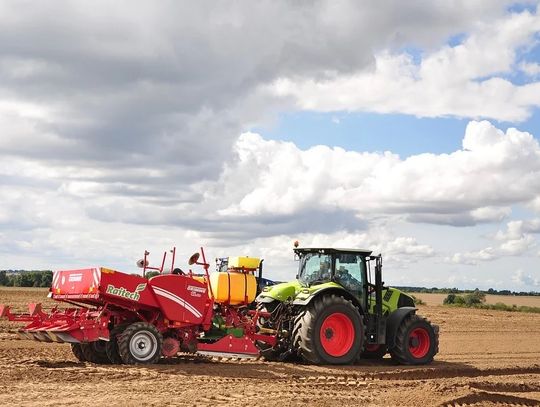 Oszukany na ciągnik. Stracił ponad 40 000 zł