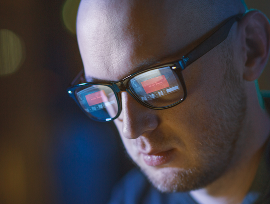 Oszuści działają na BLIK-a. Tak chcą się dobrać do naszych kont