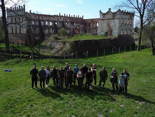 Pierwszy etap badań archeologicznych na zamku w Krupem rozpoczęty. Ale to dopiero początek dłuższej drogi...