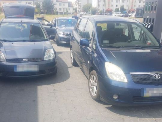 Pijana 33-latka staranowała stację paliw! Fordem i z 4 promilami wjechała prosto w regały