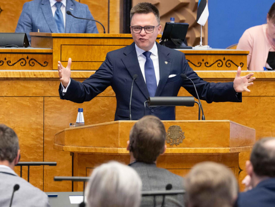 Polacy ostro ocenili Hołownię. Nie widzą dla niego miejsca w rządzie